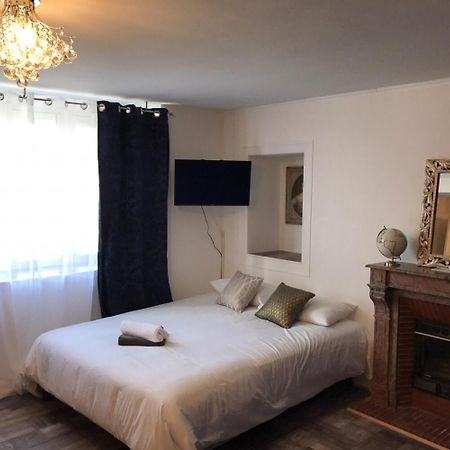 L'hostellerie de Sèvremont Saint-Michel-Mont-Mercure Esterno foto