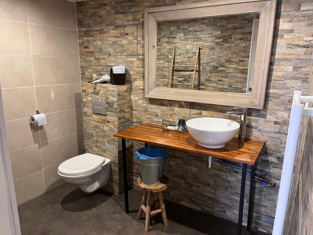 L'hostellerie de Sèvremont Saint-Michel-Mont-Mercure Esterno foto