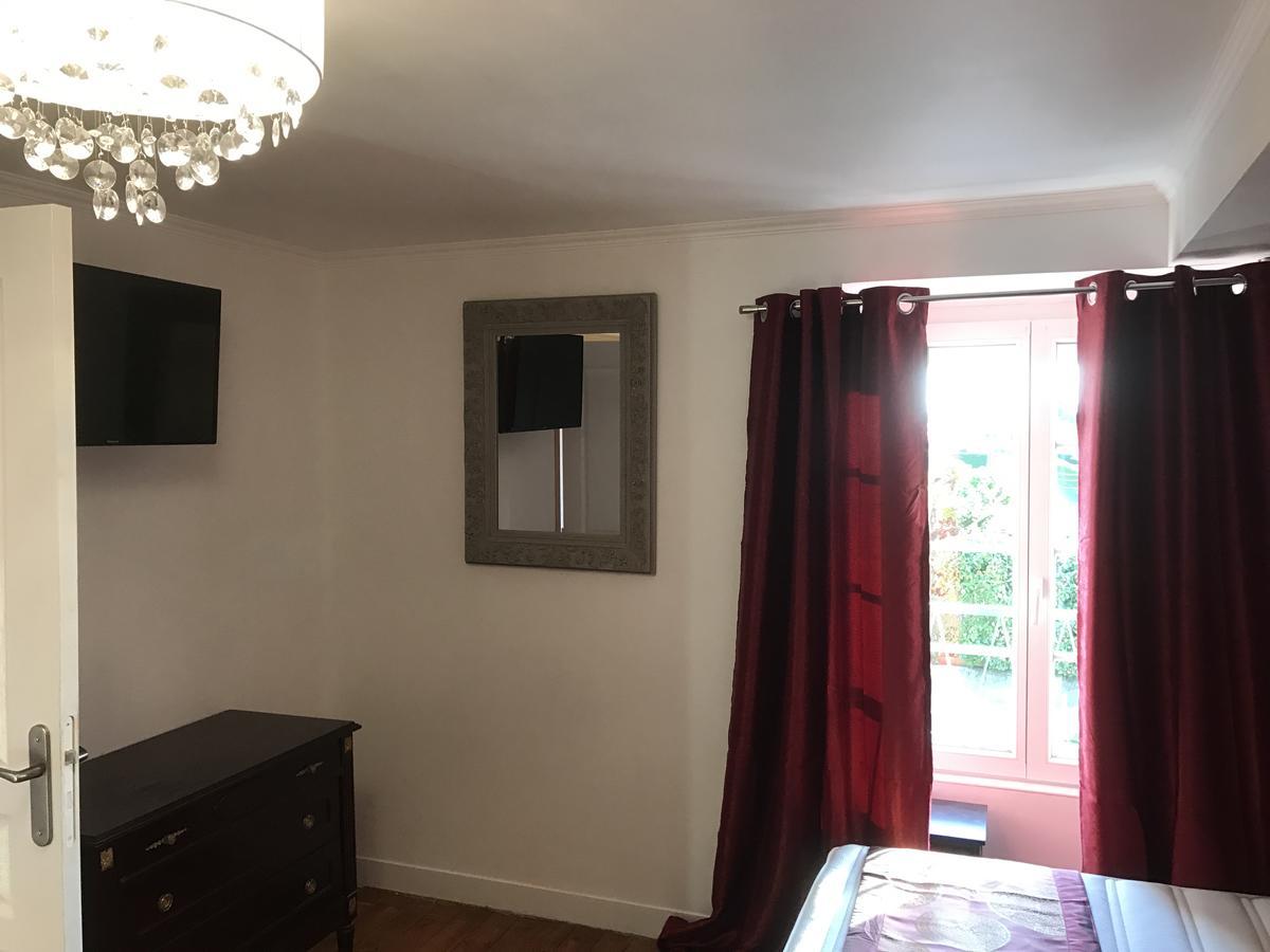 L'hostellerie de Sèvremont Saint-Michel-Mont-Mercure Esterno foto