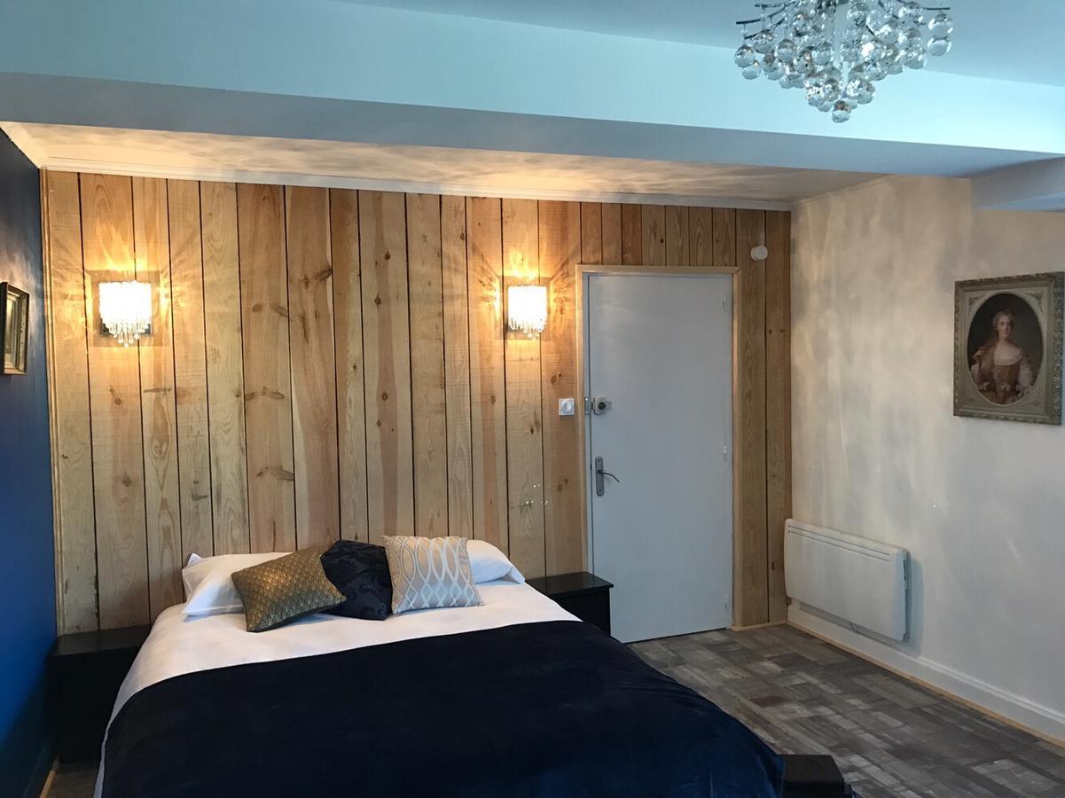 L'hostellerie de Sèvremont Saint-Michel-Mont-Mercure Esterno foto